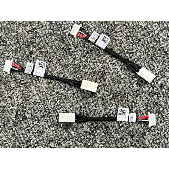 Cáp Sạc Dell Inspiron 7000 7773 7778 7779 7353 06VV22 New